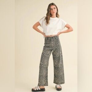 Miou Muse Wildside Leopard raw hem barrel wide leg cut jeans size Large
